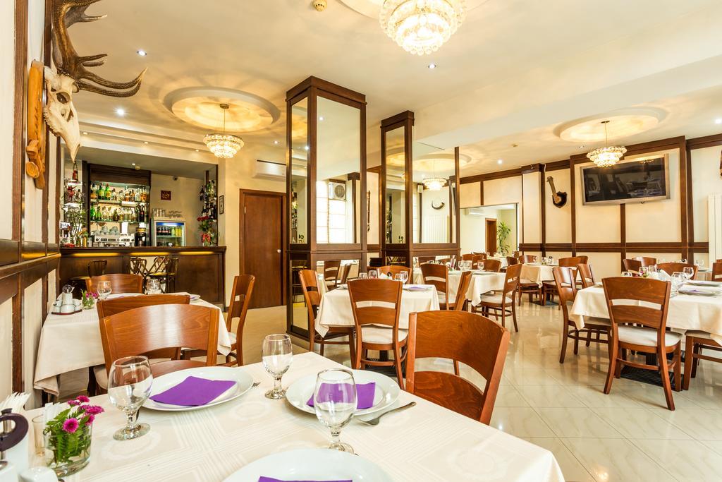 Family Hotel טטבן מראה חיצוני תמונה