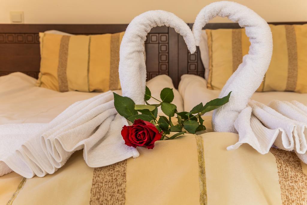 Family Hotel טטבן מראה חיצוני תמונה