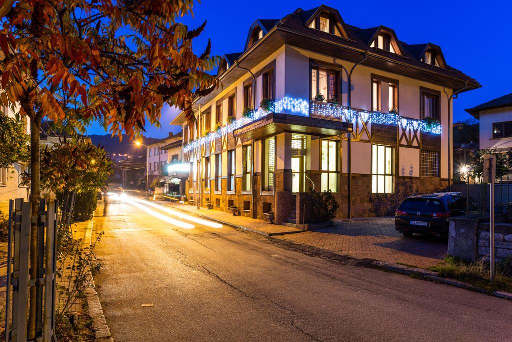Family Hotel טטבן מראה חיצוני תמונה