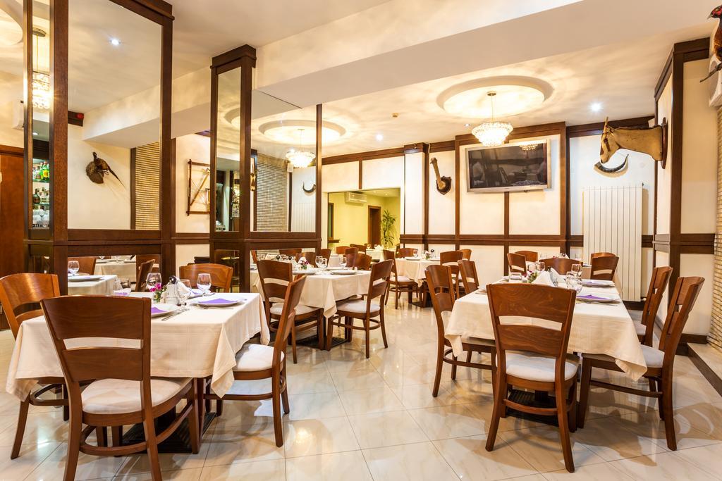 Family Hotel טטבן מראה חיצוני תמונה