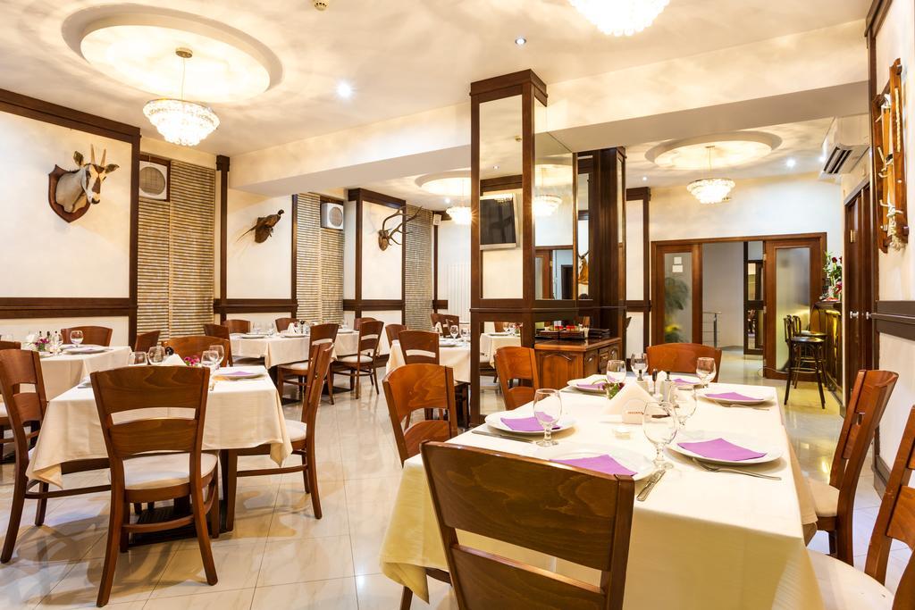 Family Hotel טטבן מראה חיצוני תמונה