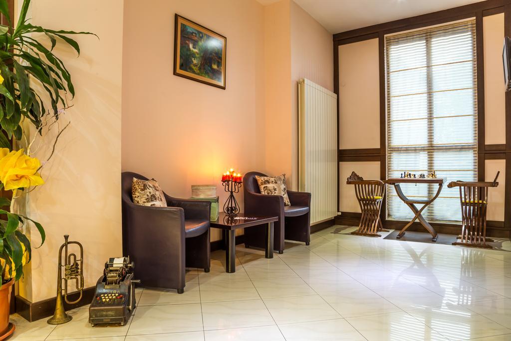 Family Hotel טטבן מראה חיצוני תמונה