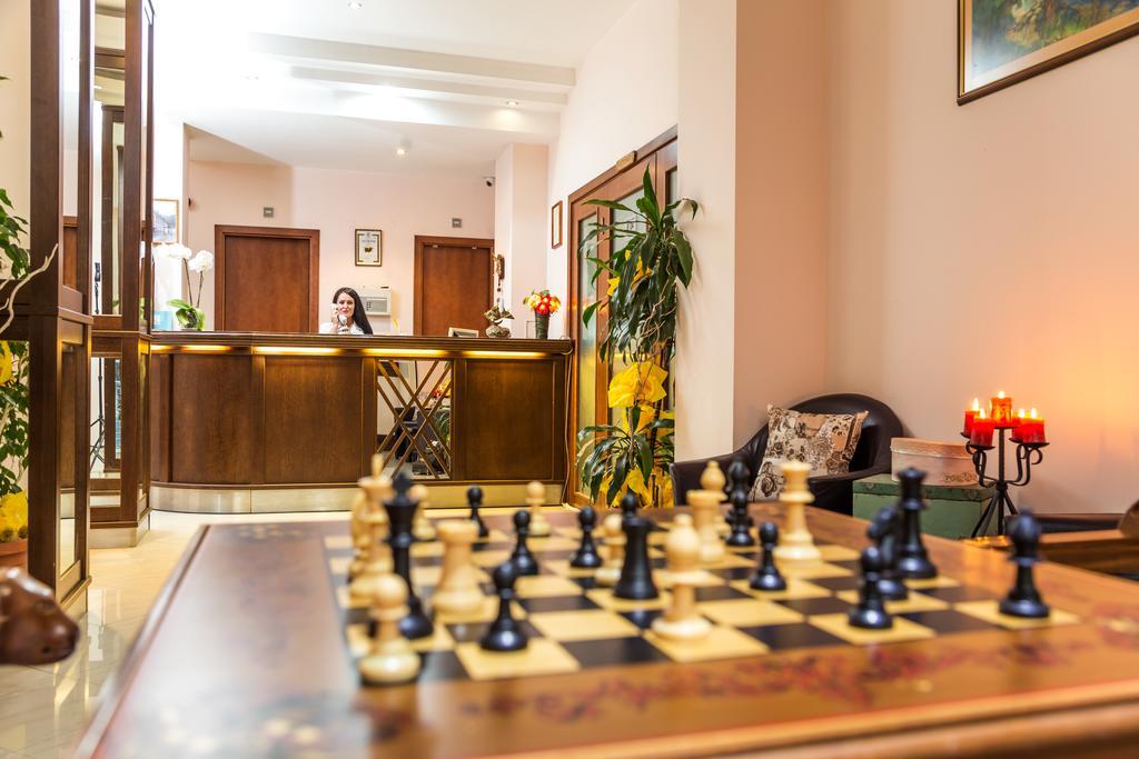 Family Hotel טטבן מראה חיצוני תמונה
