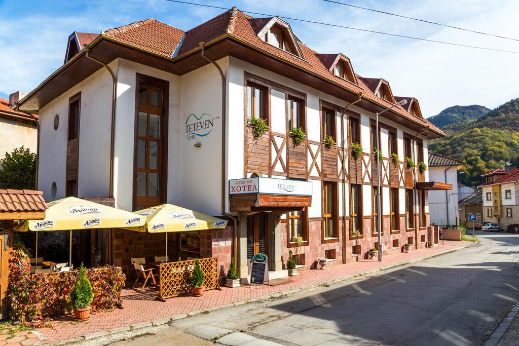 Family Hotel טטבן מראה חיצוני תמונה